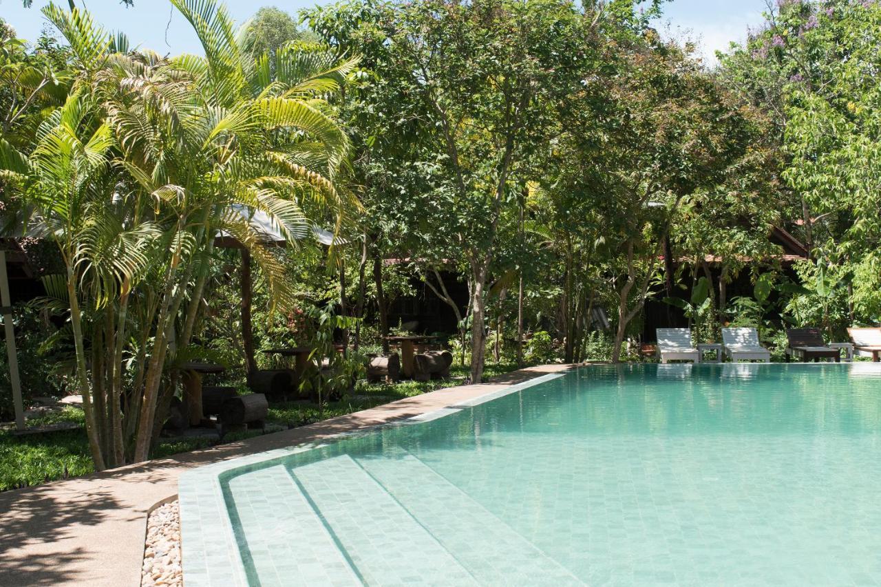 Palm Village Resort & Spa Siem Reap Exterior photo