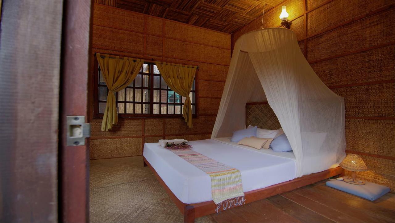 Palm Village Resort & Spa Siem Reap Exterior photo